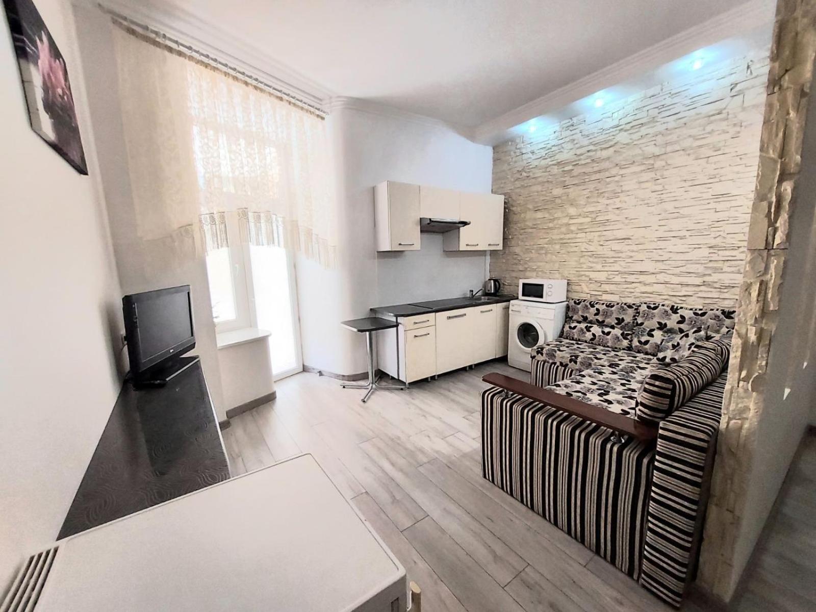 2 Rooms Central Anna Apartment Lviv Extérieur photo